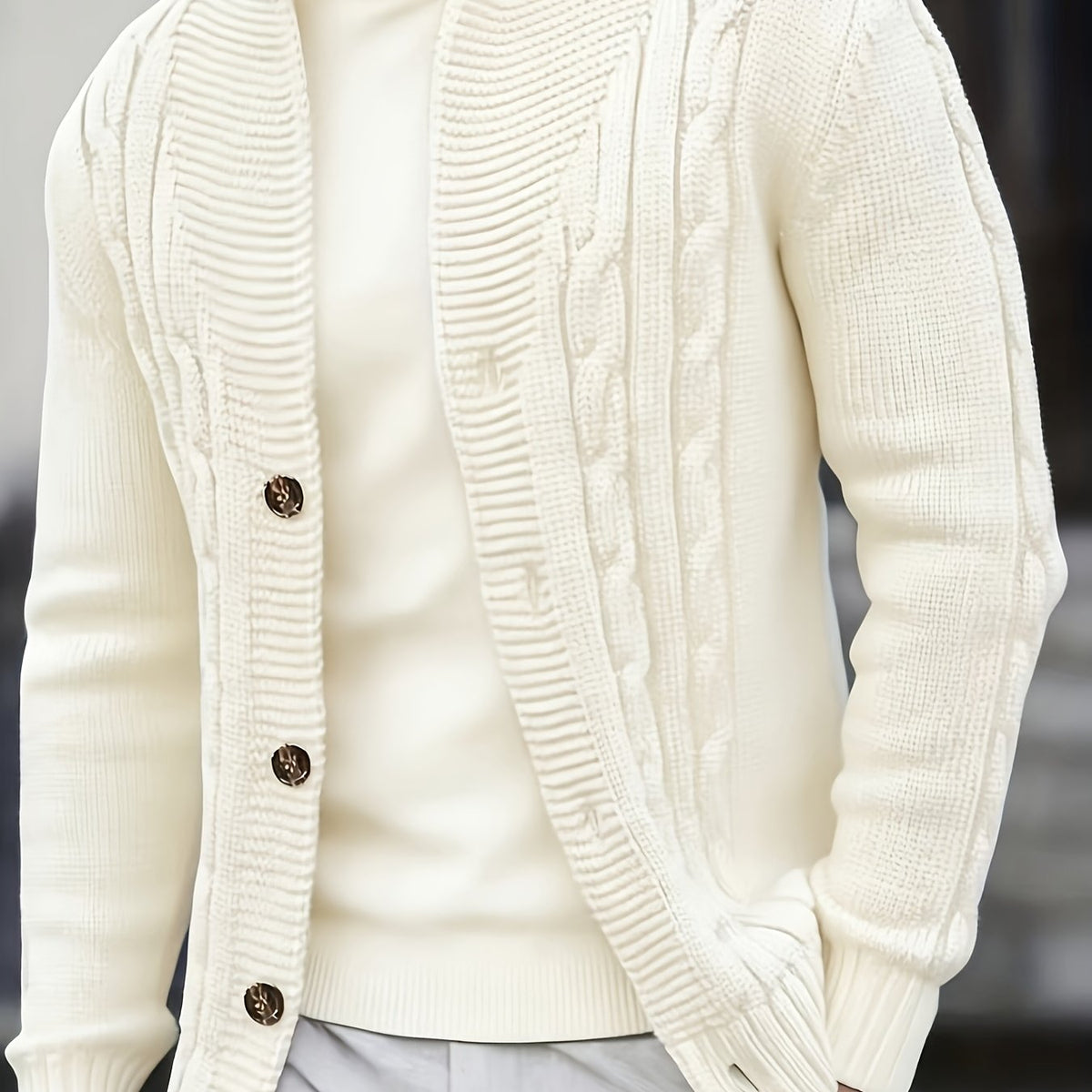 Women's Classic Cable-Knit Buttoned Cardigan
