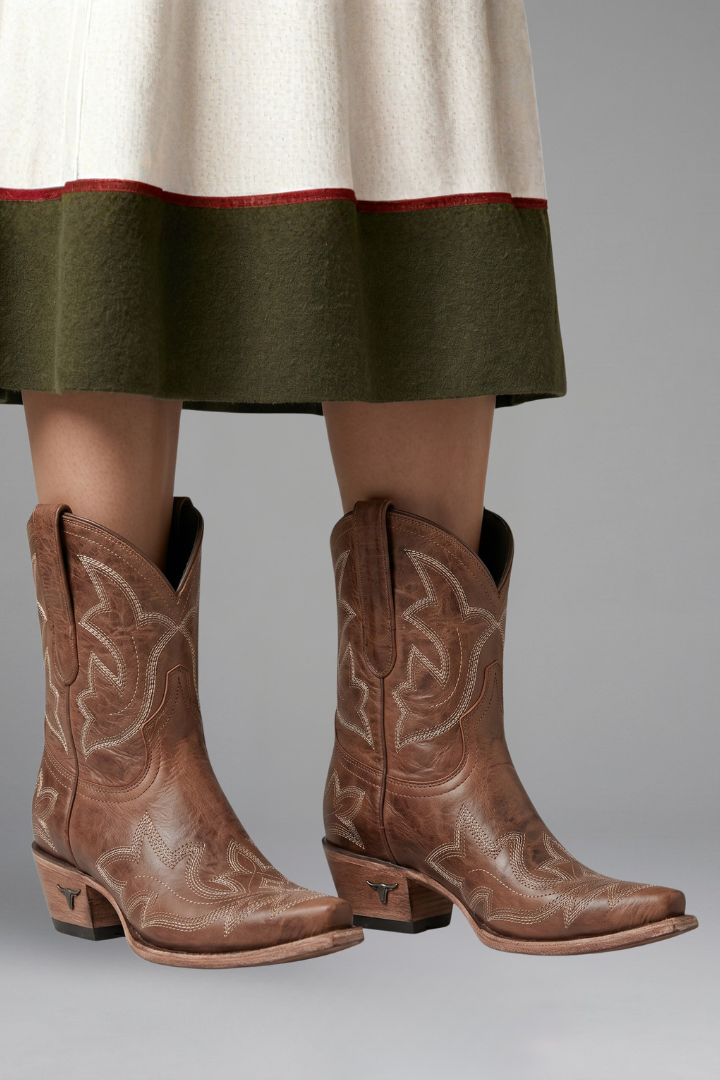 Women's Embroidered Pointed-Toe Cowboy Boots with Stacked Heel – Brown