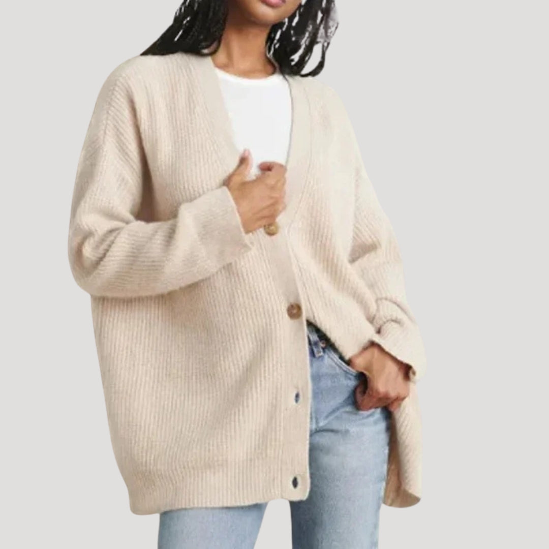 Women's Chunky Knit Oversized V-Neck Button-Front Cardigan – Beige